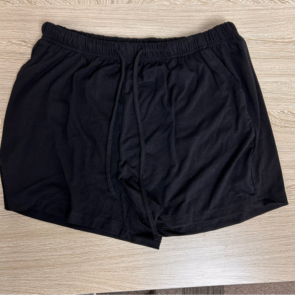 Black W shorts